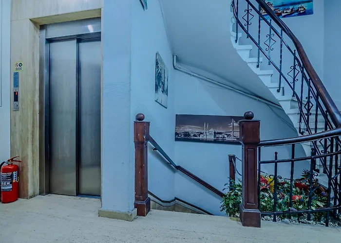 شقة فندقية Istiklal Nil 4*