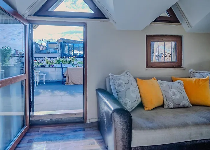 شقة فندقية Istiklal Nil 4*