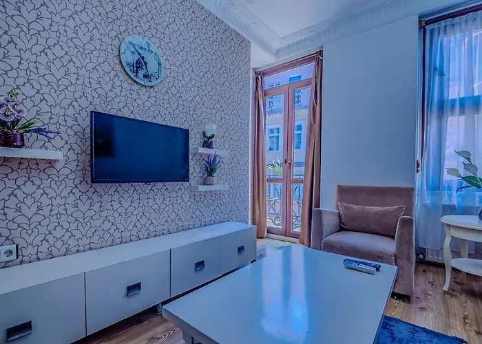 شقة فندقية Istiklal Nil 4*