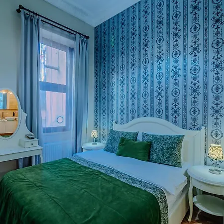 Apartmanhotel Istiklal Nil 4*