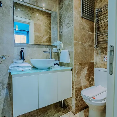 Taksim Inci Apartahotel 4*