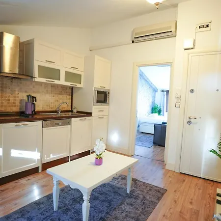 Apartment Taksim Inci *
